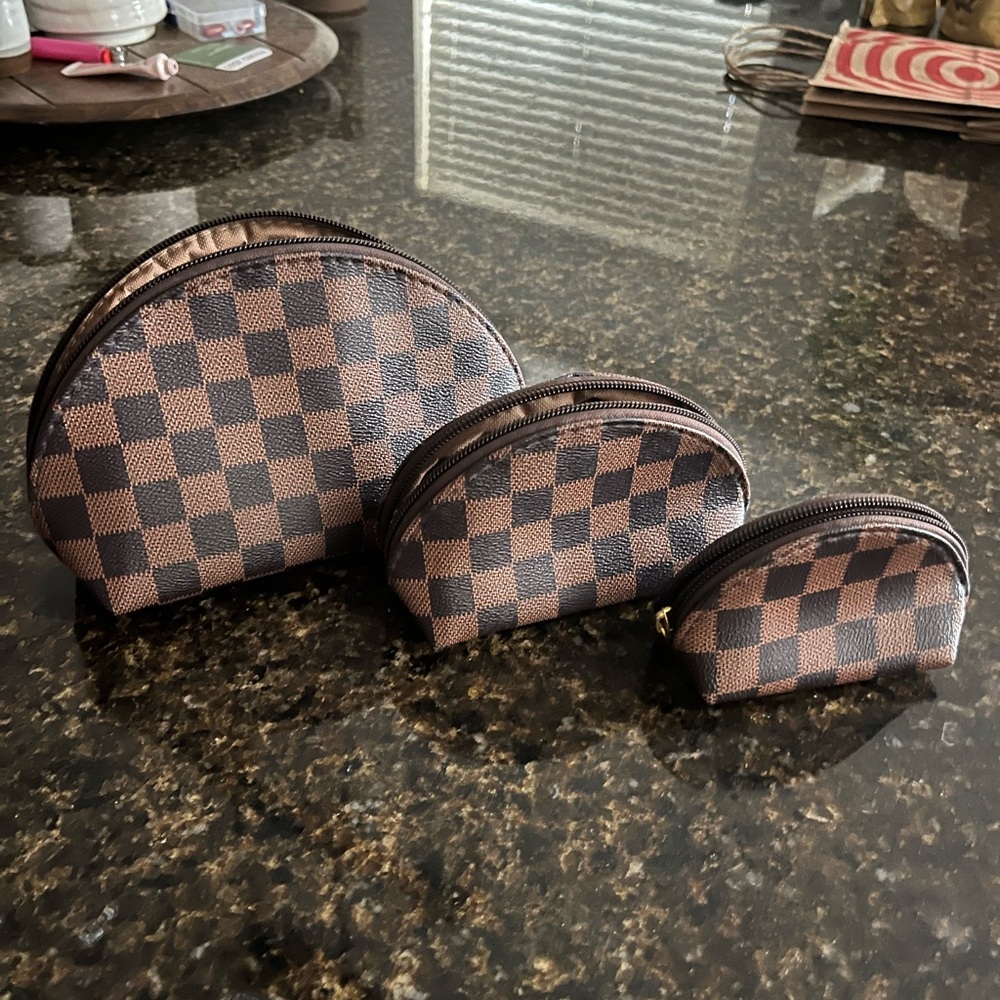 Brown Checkered Makeup Pouch Set